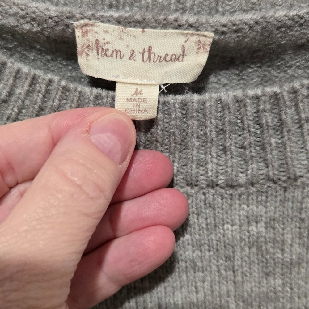 Hem & Thread (M) Like New Sweater - Picture 2 of 4